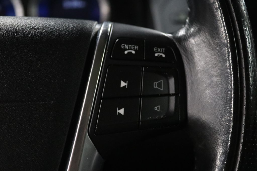 2011 Volvo XC60 Image 13