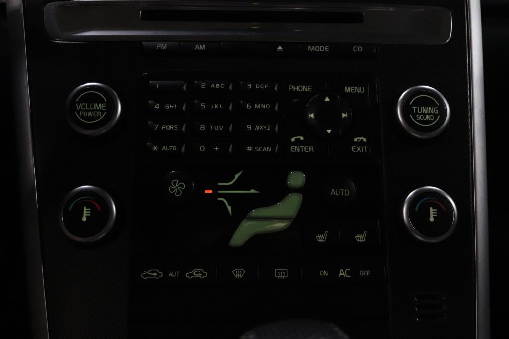 2011 Volvo XC60 Image 17