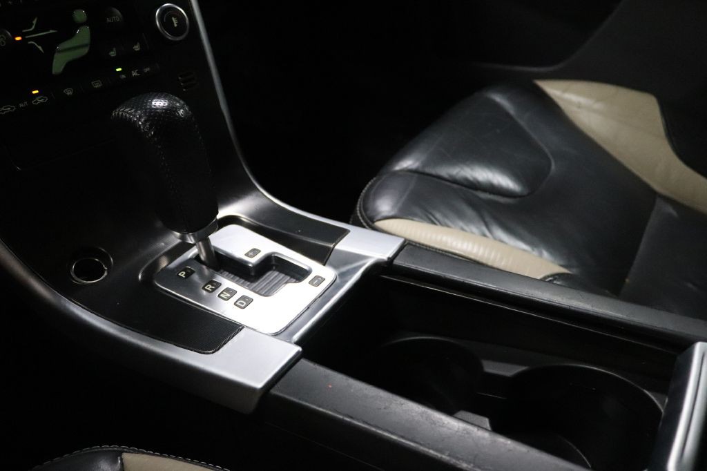2011 Volvo XC60 Image 18