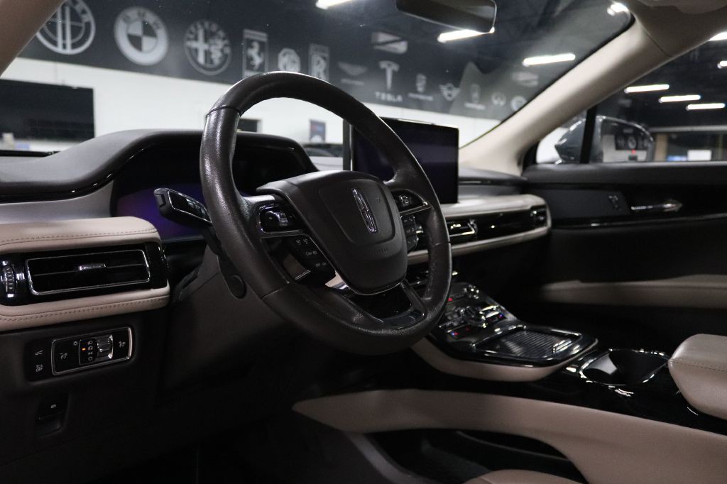 2023 Lincoln Nautilus Image 10