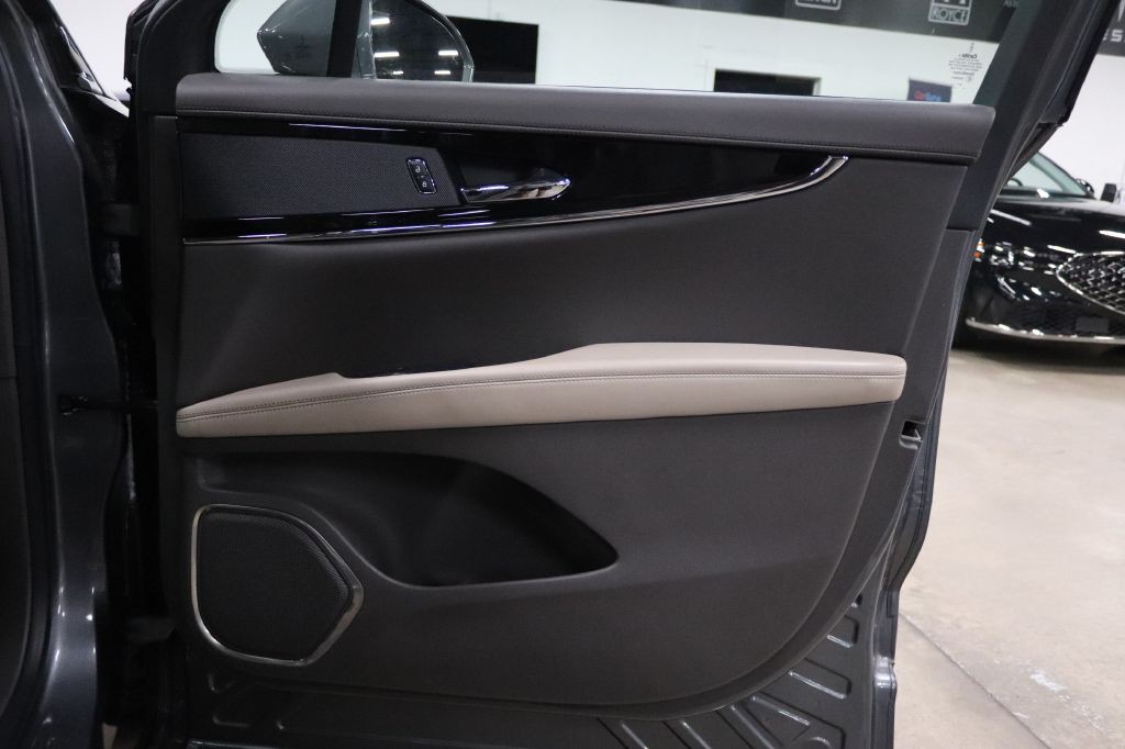 2023 Lincoln Nautilus Image 28