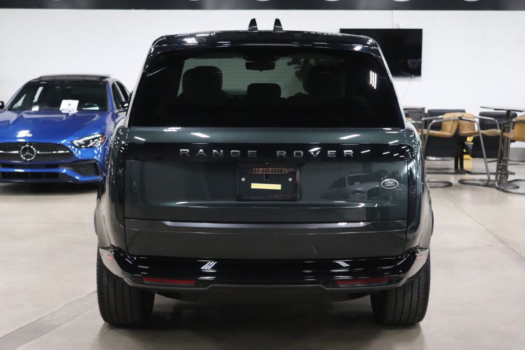 2023 Land Rover Range Rover Image 4