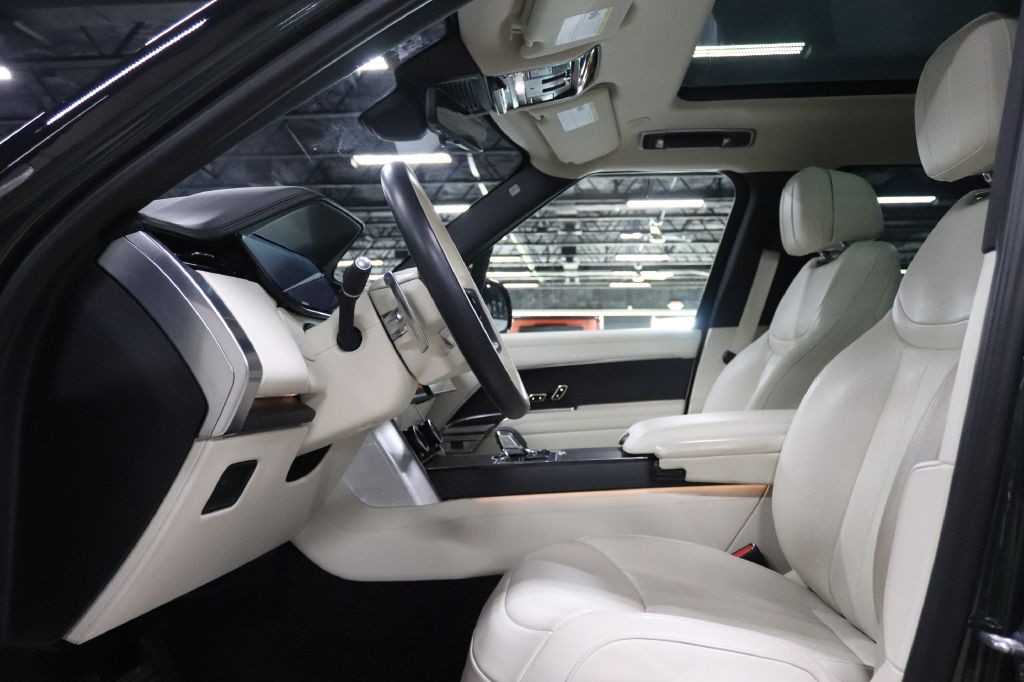 2023 Land Rover Range Rover Image 10