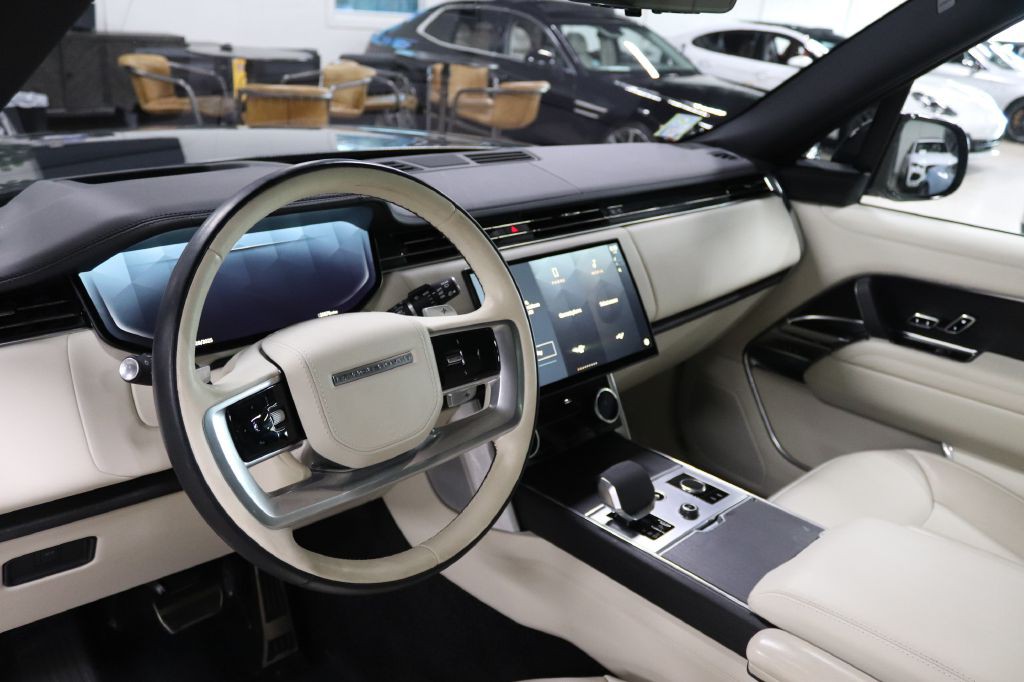 2023 Land Rover Range Rover Image 12