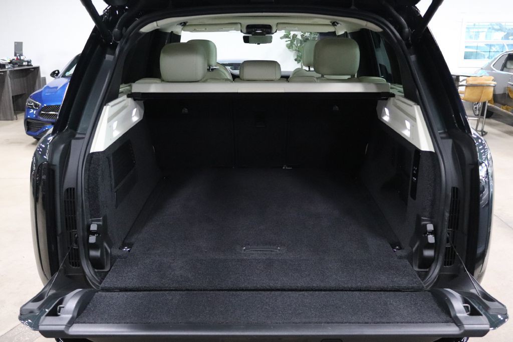 2023 Land Rover Range Rover Image 17