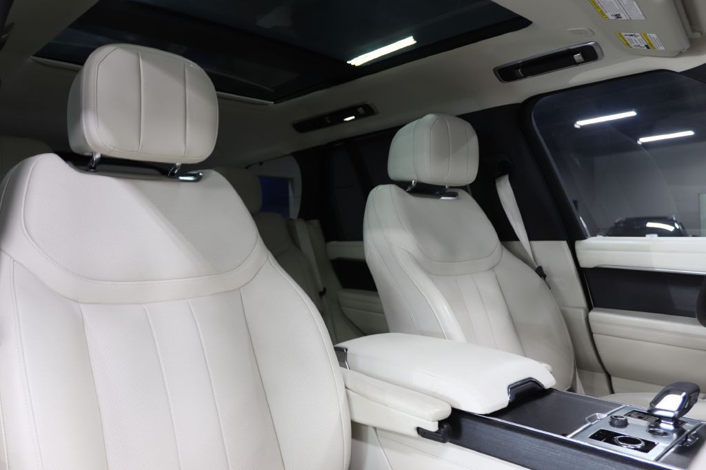 2023 Land Rover Range Rover Image 24