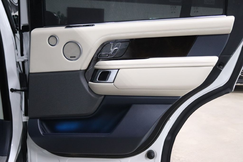 2019 Land Rover Range Rover Image 18