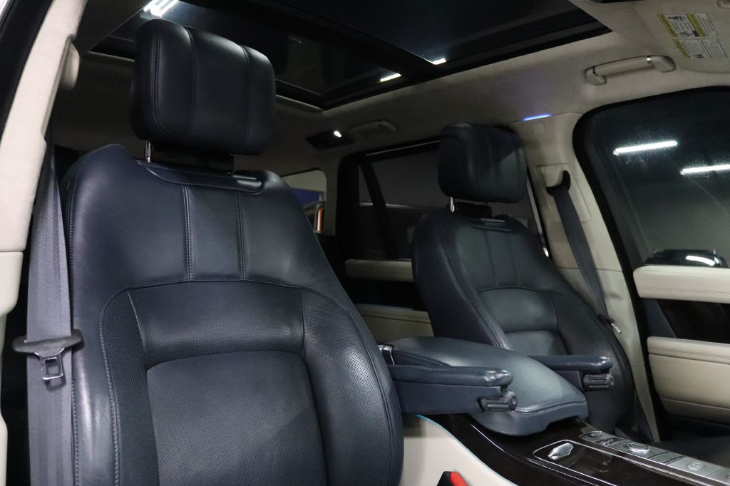 2019 Land Rover Range Rover Image 24