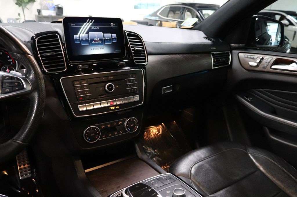 2017 Mercedes-Benz GLE-Class Image 30
