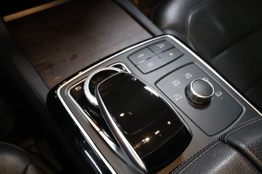 2017 Mercedes-Benz GLE-Class Image 31