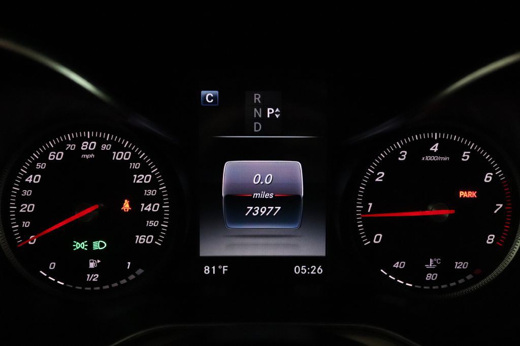 2016 Mercedes-Benz GLC-Class Image 36