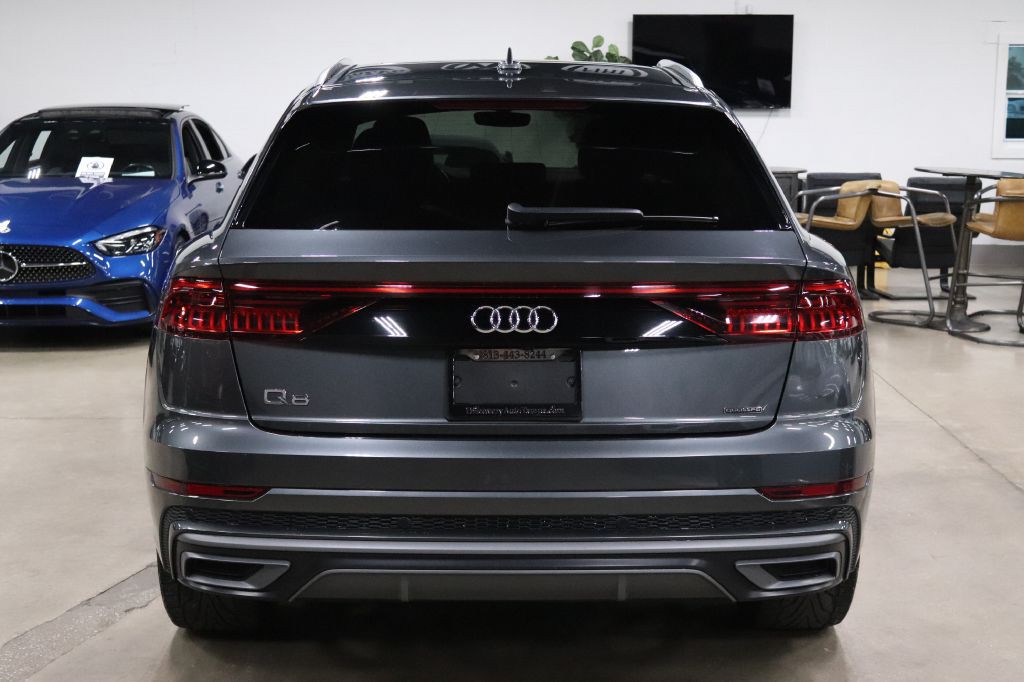 2021 Audi Q8 Image 4