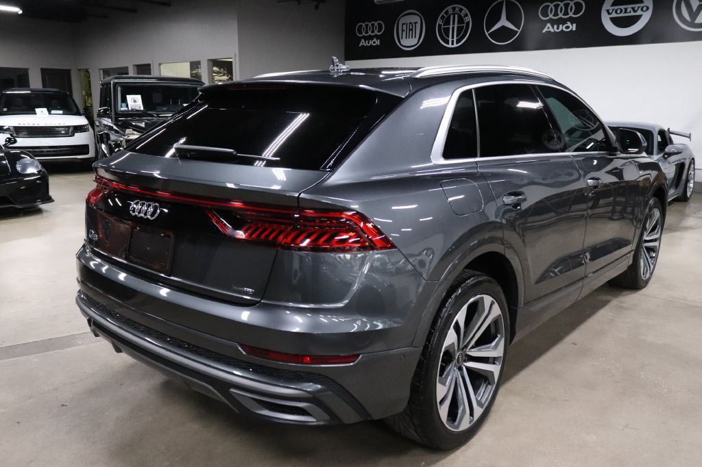 2021 Audi Q8 Image 5