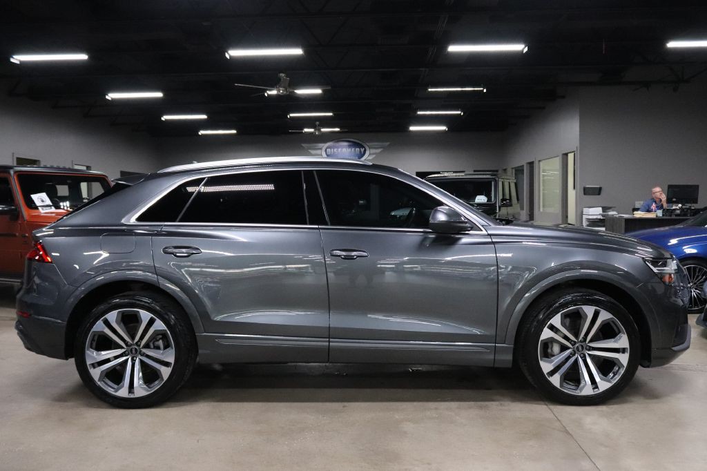 2021 Audi Q8 Image 6