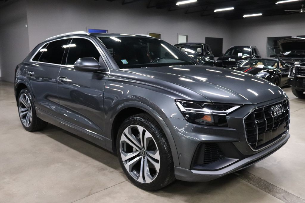 2021 Audi Q8 Image 7