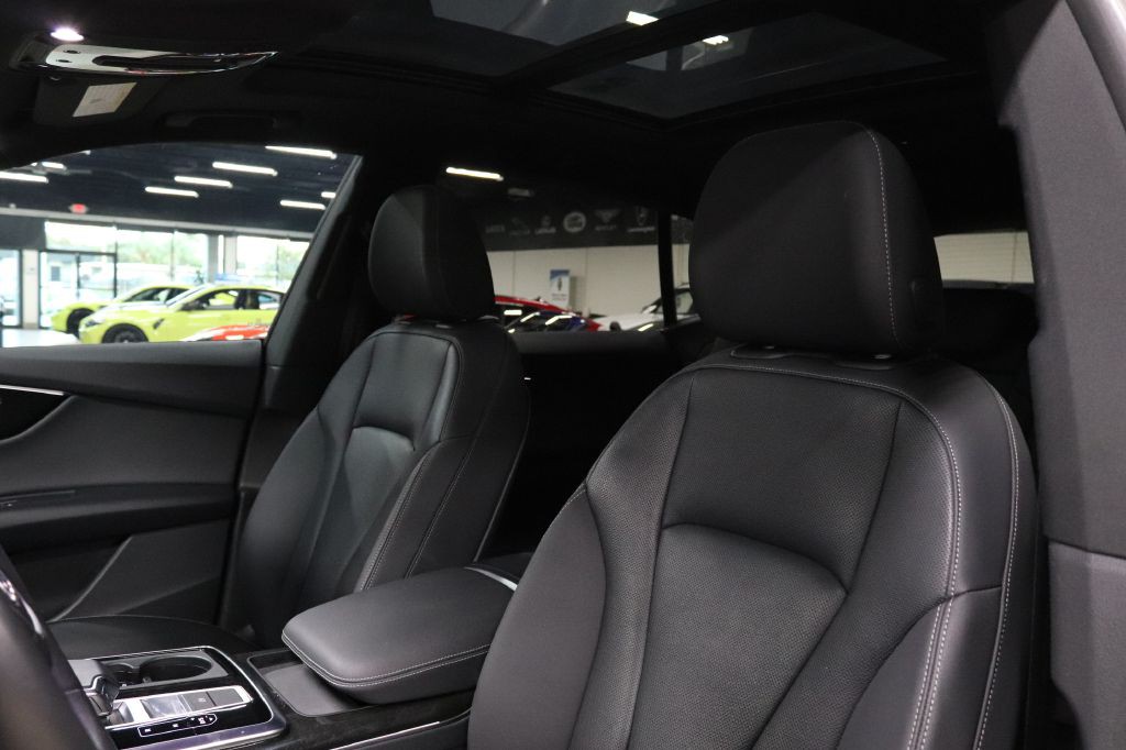 2021 Audi Q8 Image 11