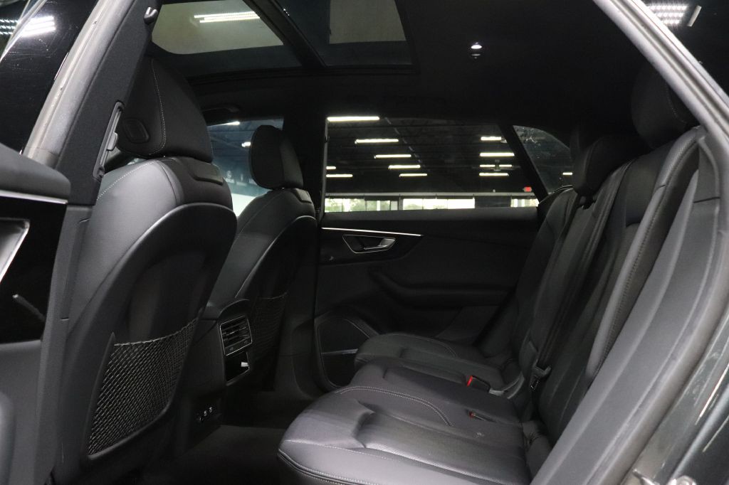 2021 Audi Q8 Image 14