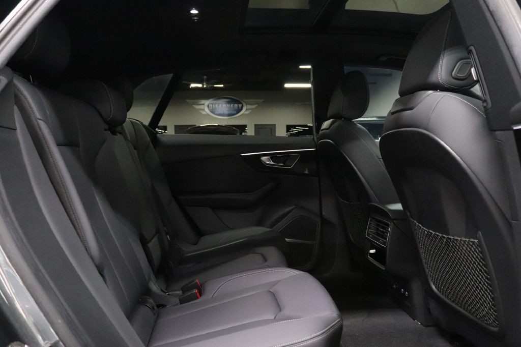 2021 Audi Q8 Image 19