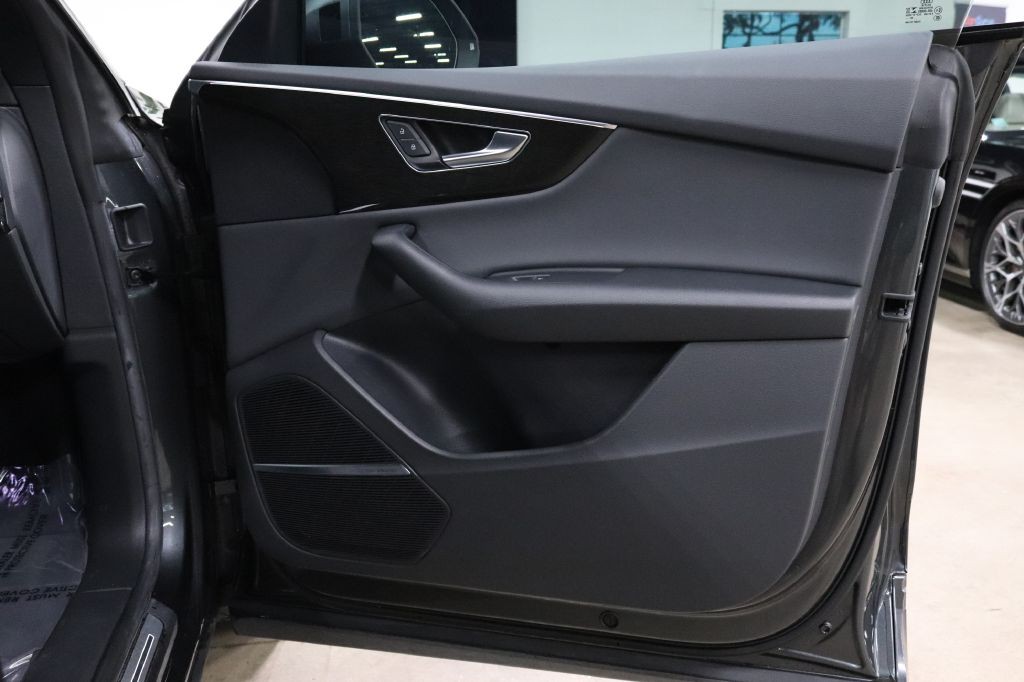 2021 Audi Q8 Image 22