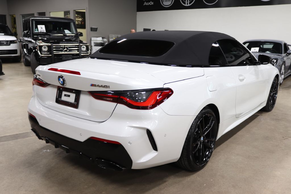 2024 BMW 4 Series Image 9