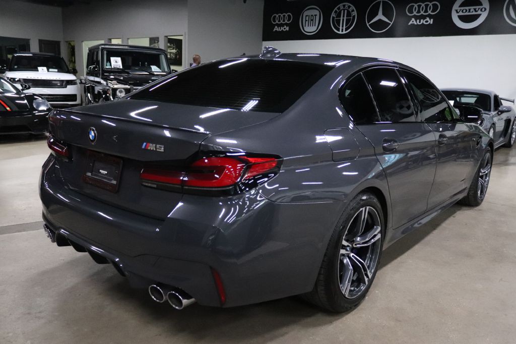 2022 BMW M5 Image 5