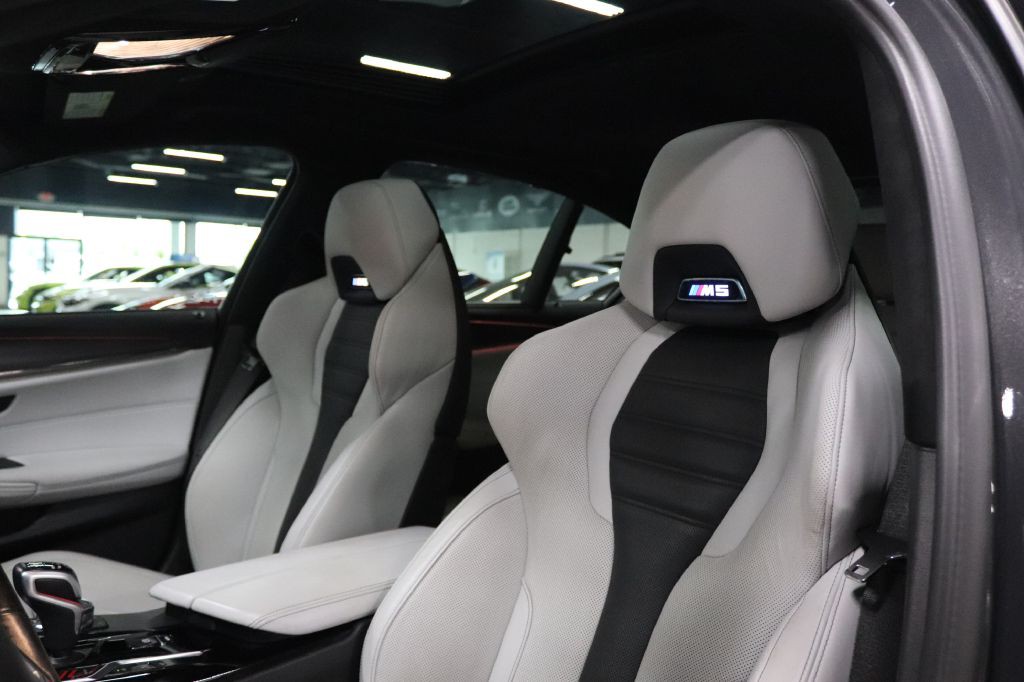 2022 BMW M5 Image 11