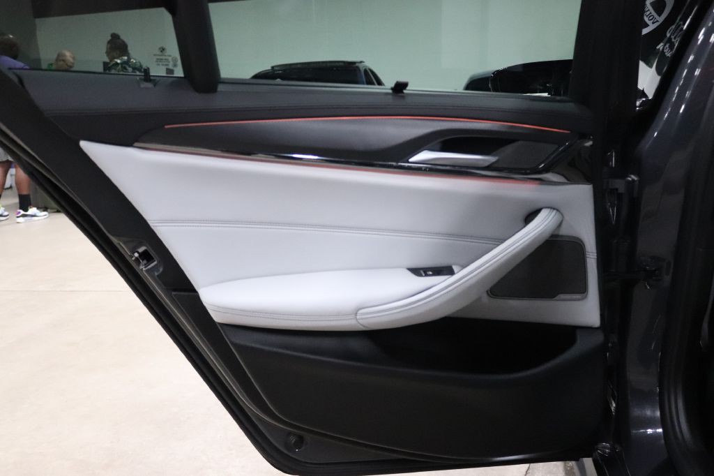2022 BMW M5 Image 13