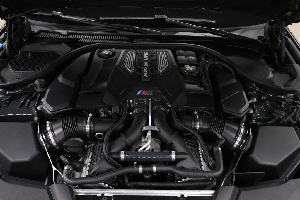 2022 BMW M5 Image 26