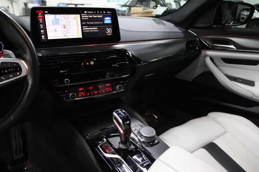 2022 BMW M5 Image 30