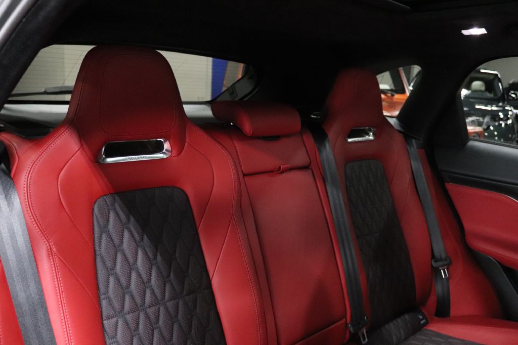 2020 Jaguar F-PACE Image 20