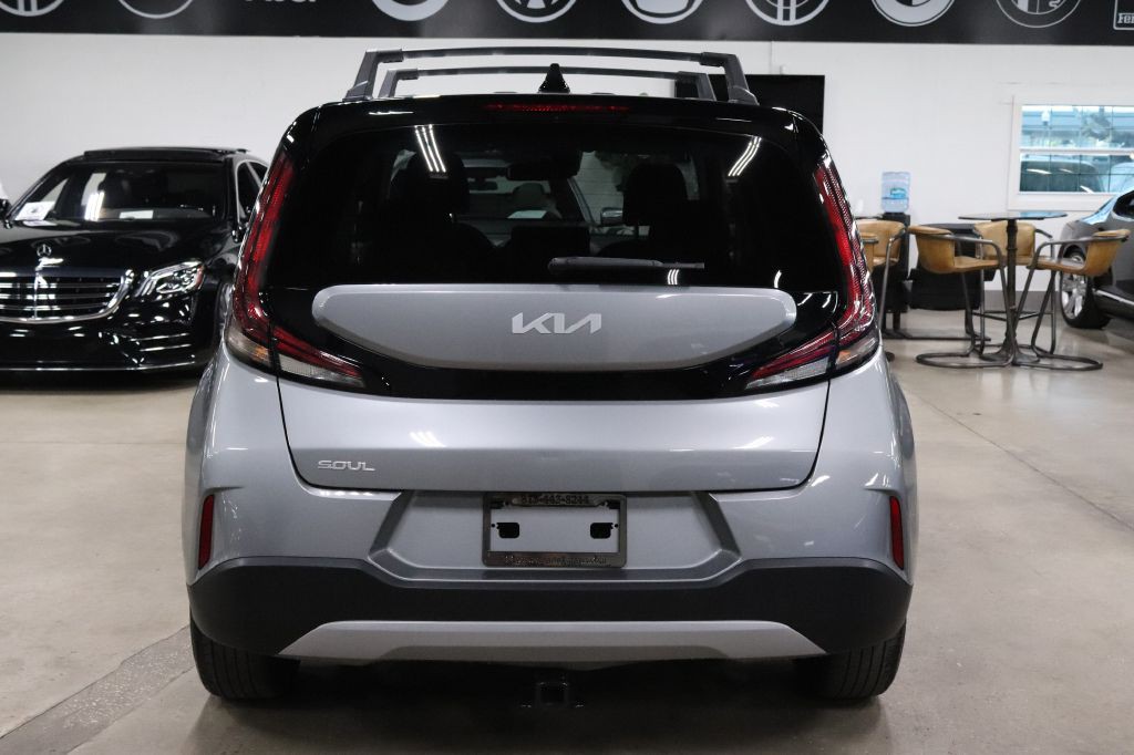 2024 Kia Soul Image 4