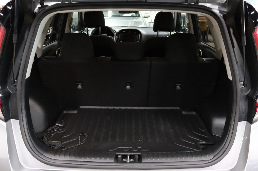 2024 Kia Soul Image 16