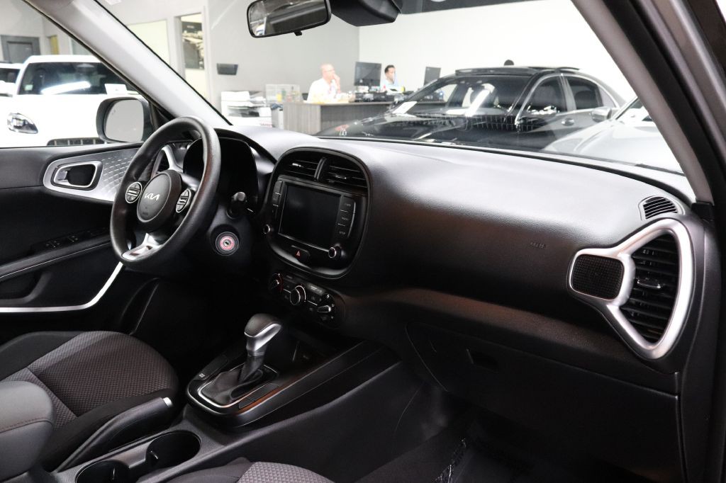 2024 Kia Soul Image 24