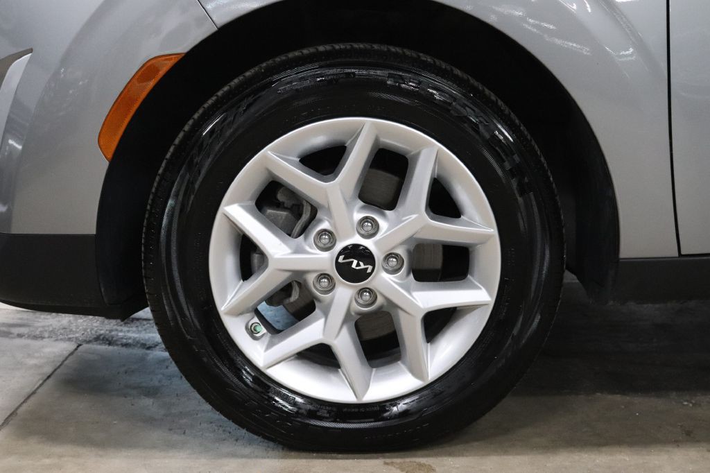 2024 Kia Soul Image 35