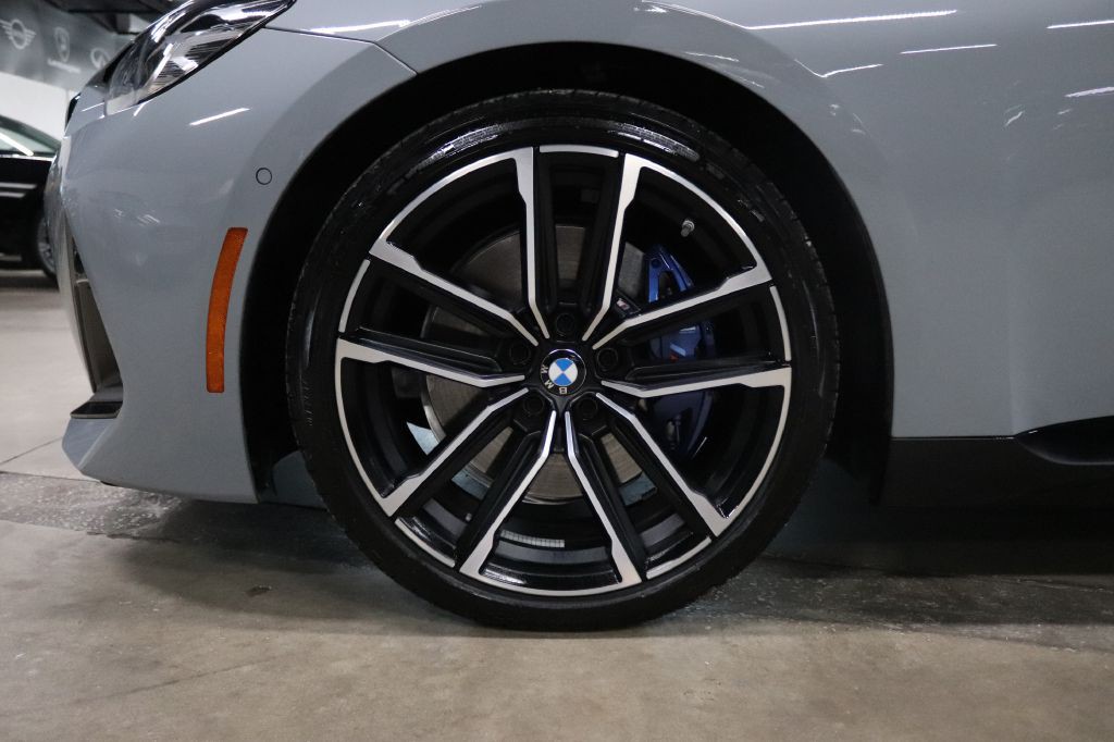 2024 BMW 2 Series Image 29