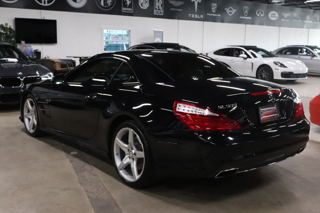 2015 Mercedes-Benz SL-Class Image 3