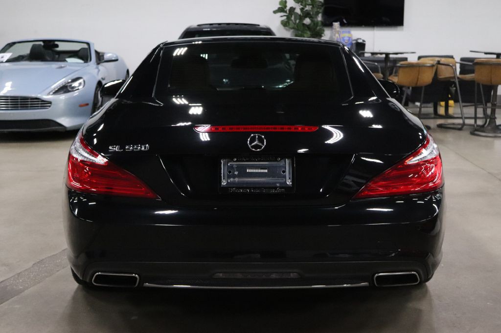 2015 Mercedes-Benz SL-Class Image 4