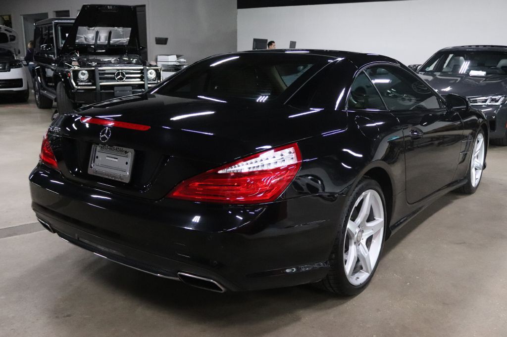 2015 Mercedes-Benz SL-Class Image 5