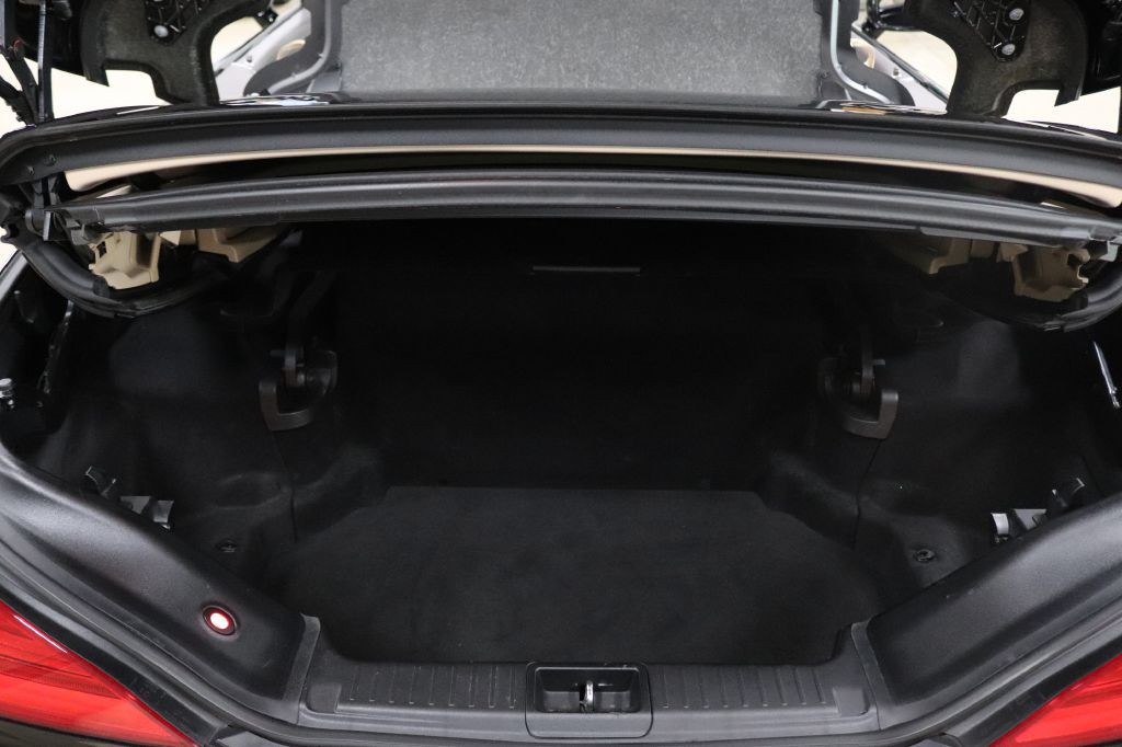 2015 Mercedes-Benz SL-Class Image 20