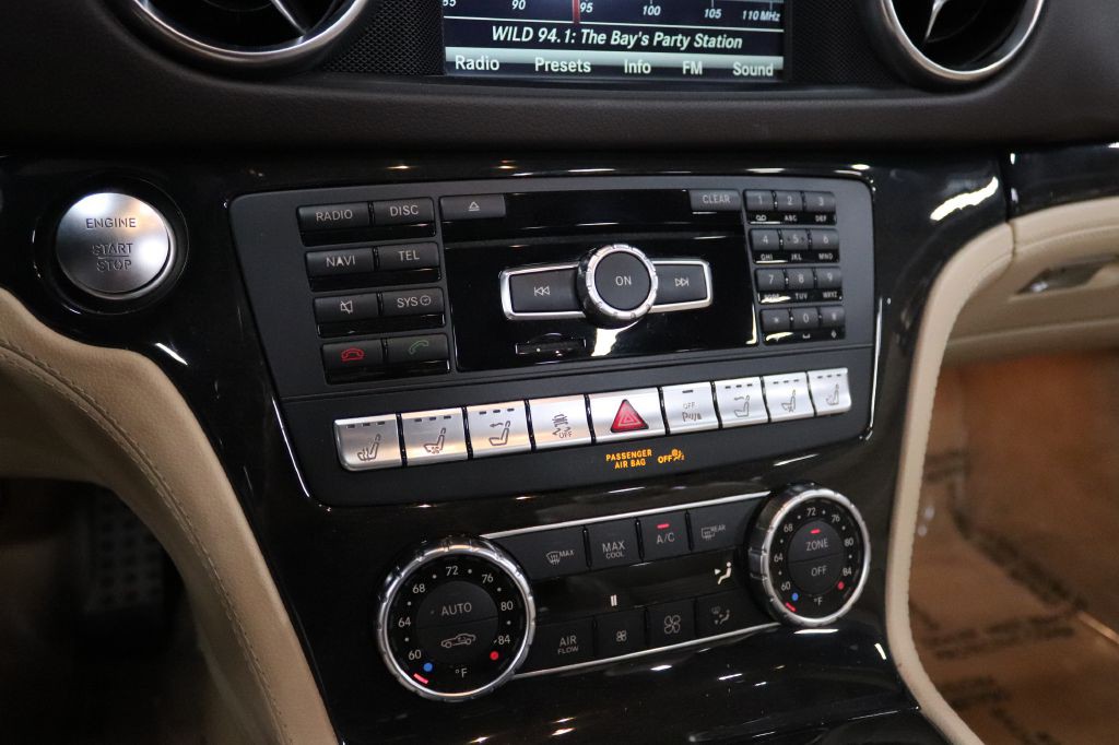 2015 Mercedes-Benz SL-Class Image 31