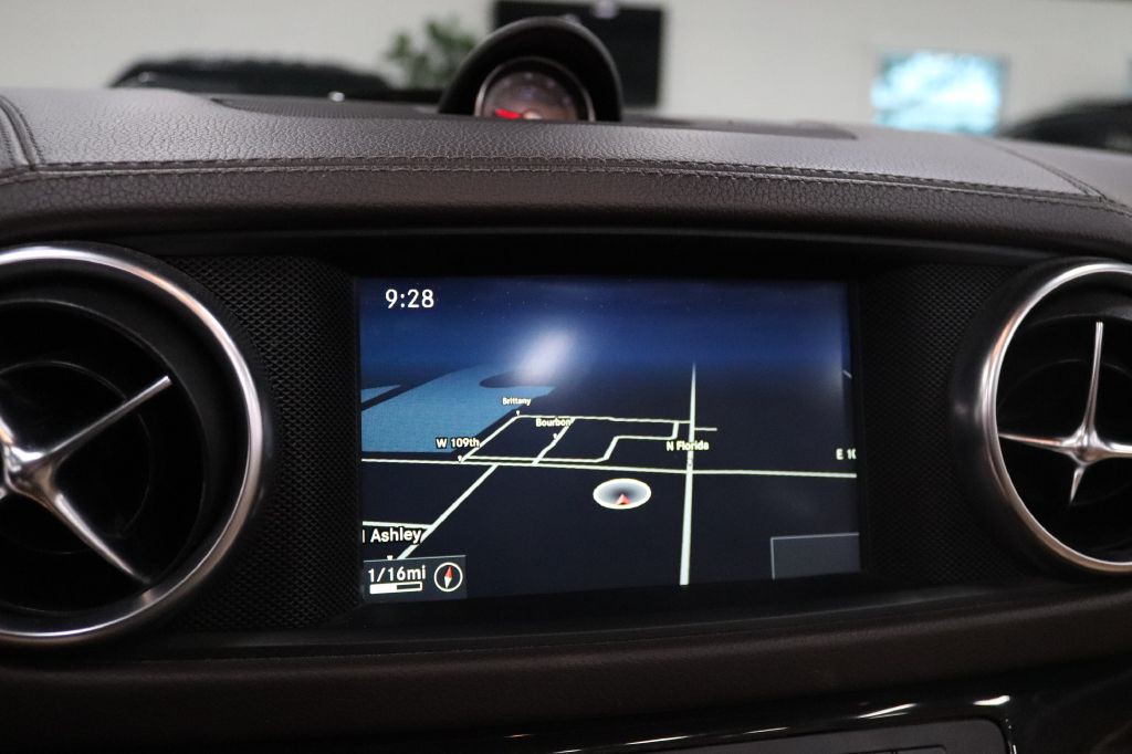 2015 Mercedes-Benz SL-Class Image 33