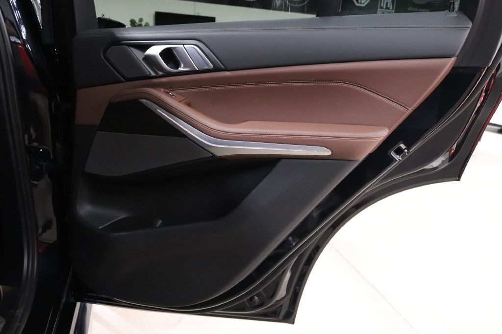 2024 BMW X5 Image 28