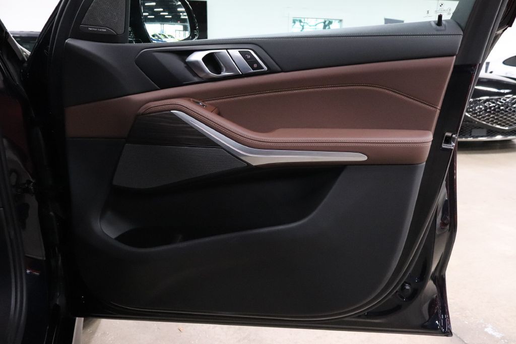 2024 BMW X5 Image 31
