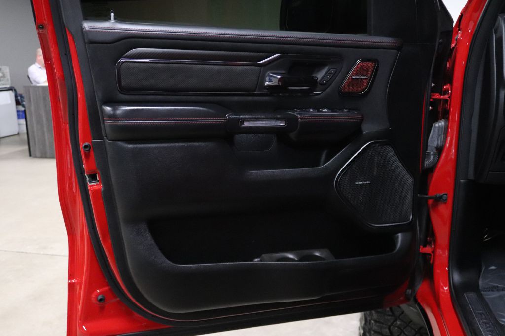 2022 RAM 1500 Image 9