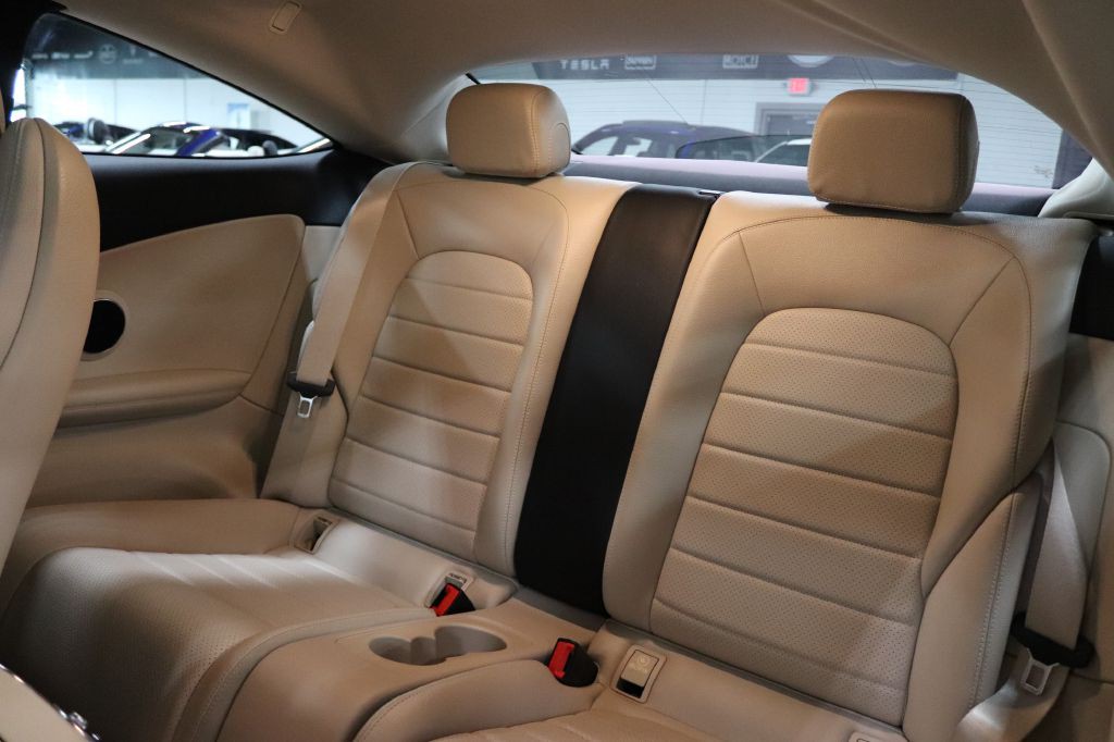 2017 Mercedes-Benz C-Class Image 13