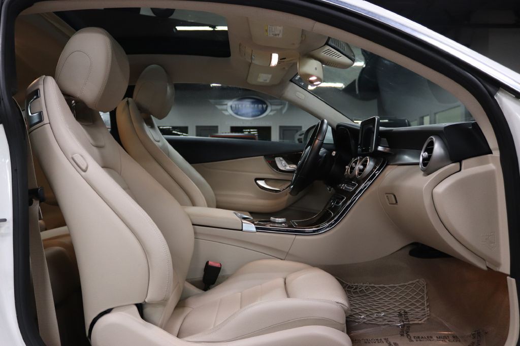 2017 Mercedes-Benz C-Class Image 16