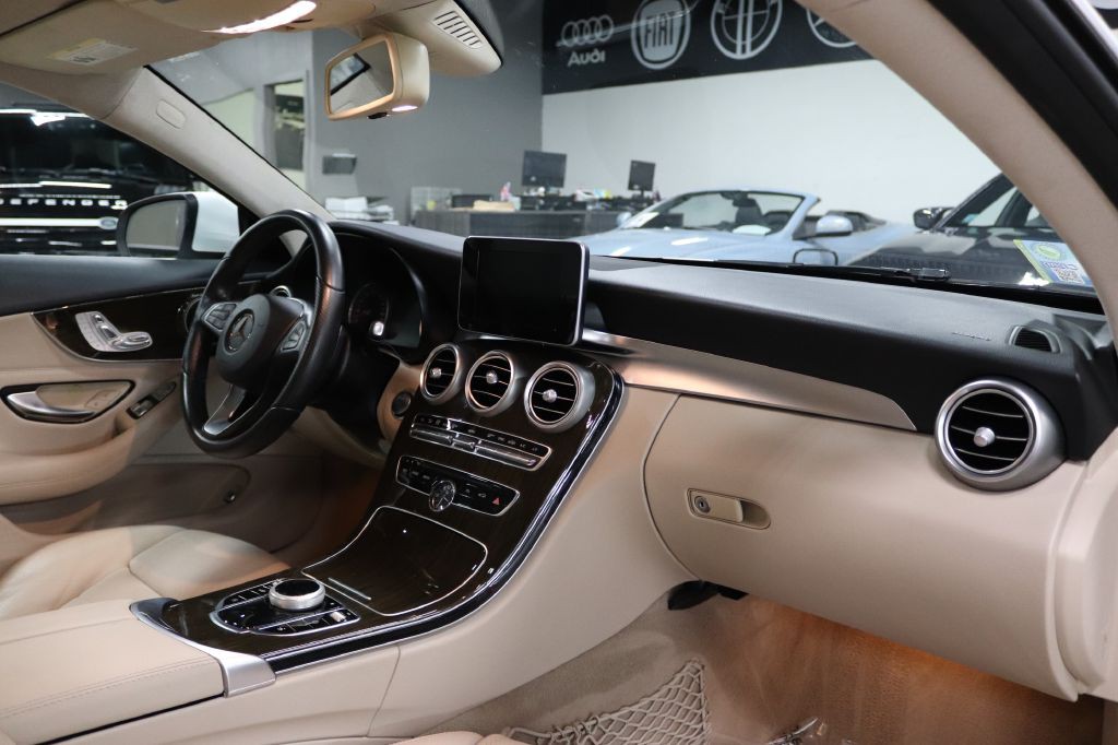 2017 Mercedes-Benz C-Class Image 18