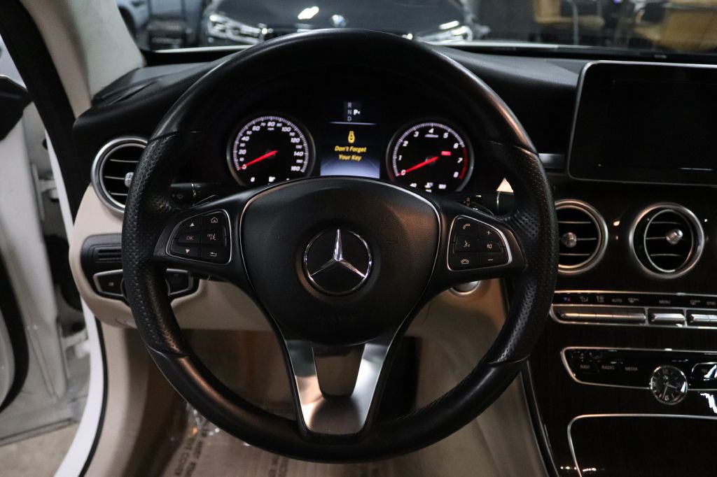 2017 Mercedes-Benz C-Class Image 20