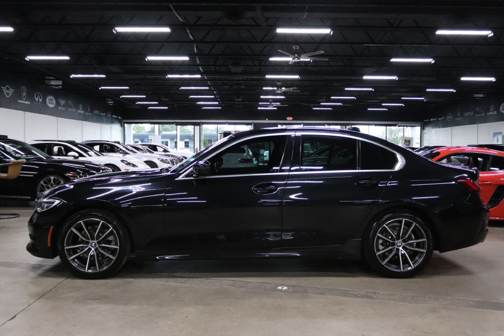 2021 BMW 3 Series Image 2