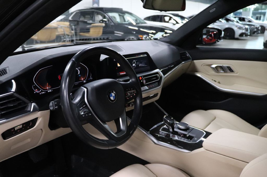 2021 BMW 3 Series Image 12